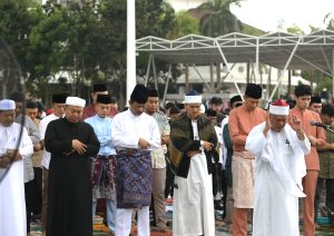 Rudi Ajak Warga Batam Rayakan Idul Fitri Dengan Menjaga Kebersamaan dan Kekompakan