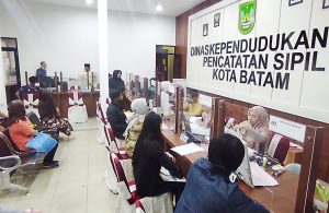 Disdukcapil Batam Inovasi Layanan, Urus Dokumen Kependudukan Satu Hari Siap