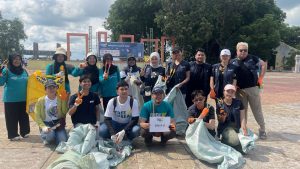 HARRIS Barelang Ikut Aksi Bersih-bersih Bersama Free The Sea di Jembatan 1 Barelang