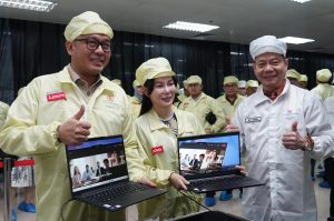 Li Claudia Hadiri Peresmian Fasilitas Perakitan Laptop Pertama di Batam