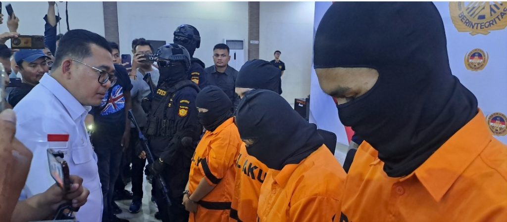 4 Kurir Sabu dari Malaysia Ditangkap di Bandara Hang Nadim dan Pelabuhan Ferry Batam Center