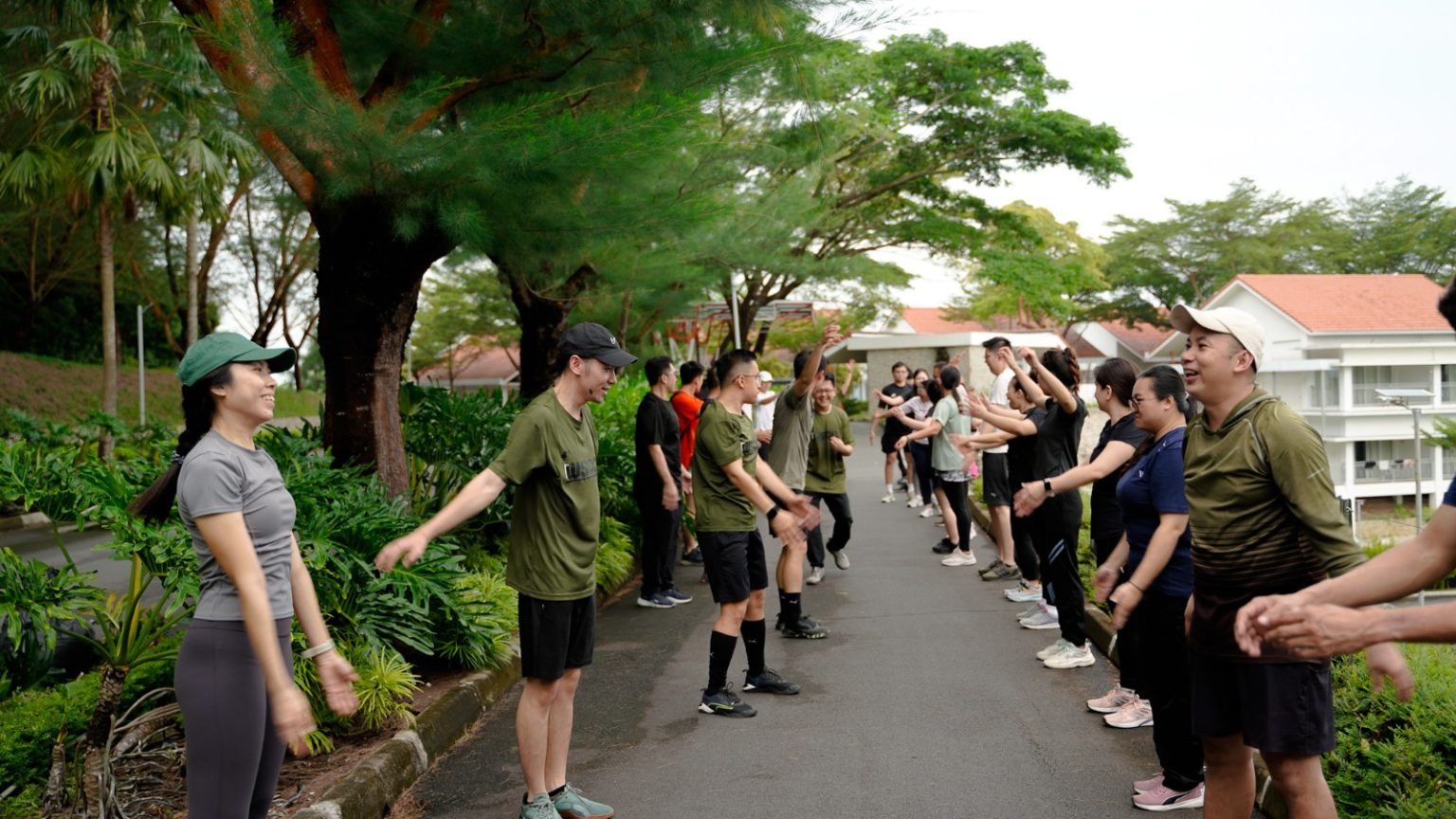 “Ruck Strong, Live Strong” Kolaborasi Energi dan Edukasi di HARRIS Barelang Batam