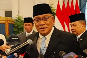 Jumhur Hidayat Dilantik jadi Menteri LH