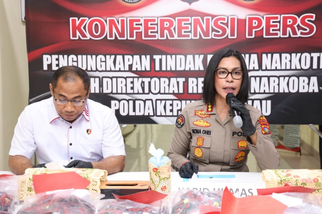 Polda Kepri Bongkar Jaringan Narkoba Internasional, 4 Kg Sabu dan Ribuan Vape Etomidate Disita